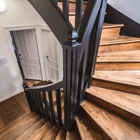 Family Avec Vue Sur La Cathédrale De