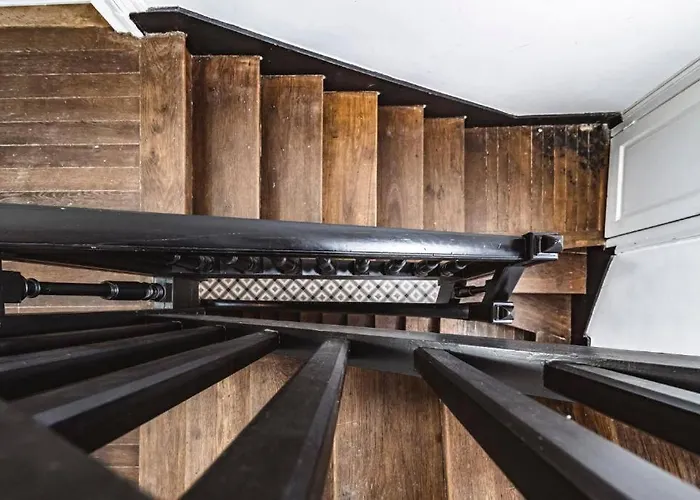 Family Avec Vue Sur La Cathedrale De דירה